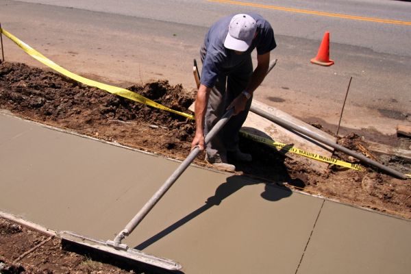 Cost of Sidewalk Pouring in Painesville
