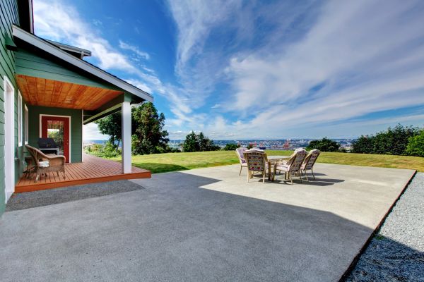 Backyard Concrete Paving in Painesville