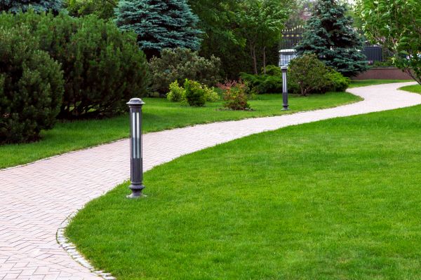 Backyard Sidewalk Installation in Painesville